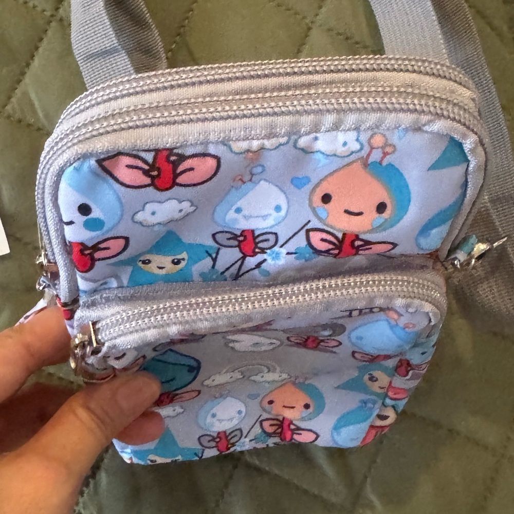 Cute Character Crossbody Bag - Picture 6 of 8